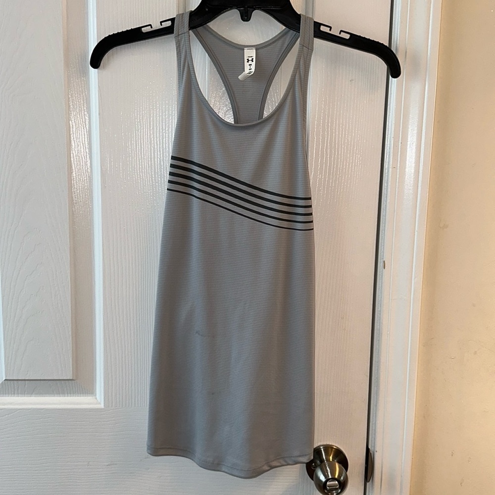 Women’s Under Armour workout tank top